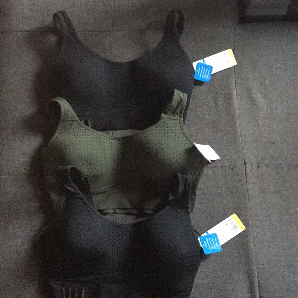 Sport tops bundle (3) PRICE FIRM